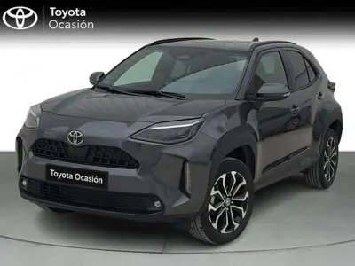 Usado Toyota Yaris Cross Active 126 CV (92 kW) 2025 Gris SUV