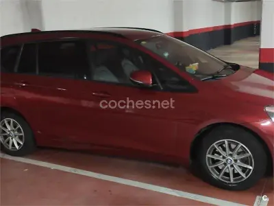 Usado BMW 218 150 CV (110 kW) 2017 Granate Familiar
