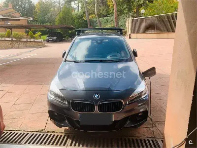 Usado BMW 225 Active Tourer iPerformance 224 CV (164 kW) 2017 Gris / plata Monovolumen