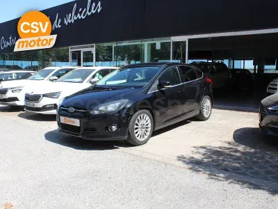 Usado Ford Focus Trend 115 CV (84 kW) 2011 Negro Utilitario