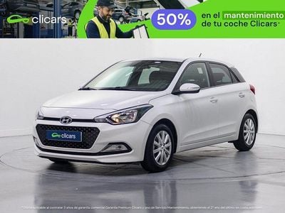Usado Hyundai i20 85 CV (62 kW) 2018 Blanco Berlina