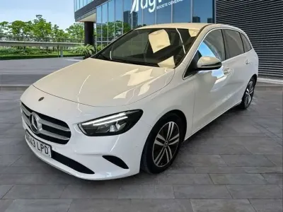 Usado Mercedes C320 150 CV (110 kW) 2021 Blanco Familiar