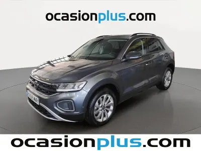 Usado VW T-Roc Life 110 CV (80 kW) 2024 Gris SUV