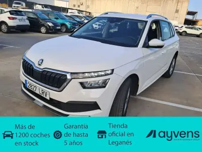 Usado Skoda Kamiq Ambition 110 CV (80 kW) 2021 Blanco SUV