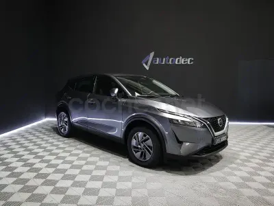 Usado Nissan Qashqai Acenta 158 CV (116 kW) 2021 Gris / plata SUV