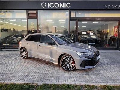 Usado Audi RS3 400 CV (294 kW) 2025 Gris / plata Berlina