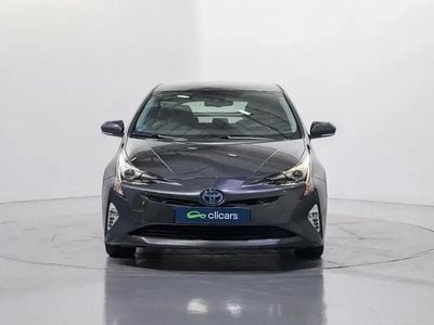 Begagnad Toyota Prius Advance 122 HK (89 kW) 2017 Grå Sedan