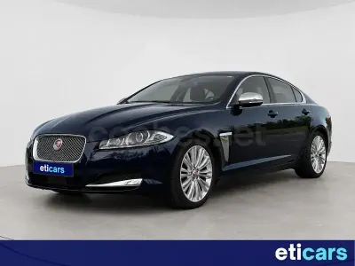 Usado Jaguar XF Premium Luxury 340 CV (250 kW) 2014 Azul Berlina