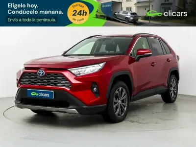 Käytetty Toyota RAV4 Hybrid Advance 218 HP (160 kW) 2022 Punainen Katumaasturi