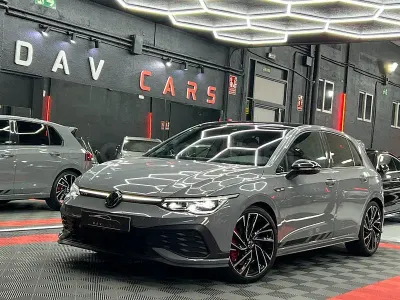 Usado VW Golf VII GTI Clubsport 301 CV (221 kW) 2021 Gris / plata Utilitario