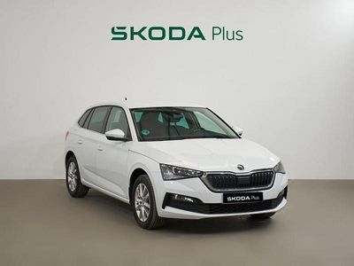 Usado Skoda Scala Essence 95 CV (69 kW) 2024 Blanco Utilitario