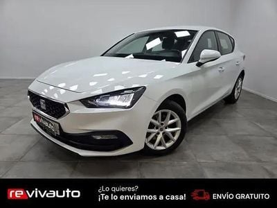 Usado Seat Leon Reference 90 HP (66 kW) 2022 Branco Sedan