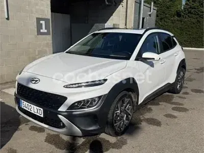 Usado Hyundai Kona Style 141 CV (103 kW) 2022 Blanco SUV