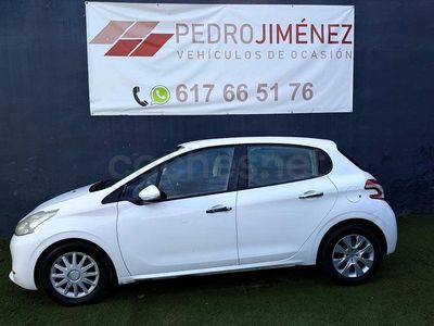 Blanco Usado 2013 Peugeot 208 Active Utilitario | 4500 € (Precio justo)