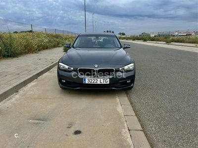 Usado BMW 318 150 HP (110 kW) 2017 Cinzento Carrinha