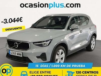 Usado Volvo XC40 Momentum 163 CV (119 kW) 2023 Gris SUV