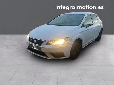 Usado Seat Leon Style 130 CV (95 kW) 2020 Blanco Berlina