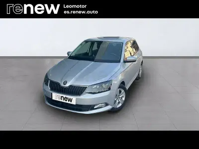 Usado Skoda Fabia 95 CV (69 kW) 2018 Gris / plata Berlina