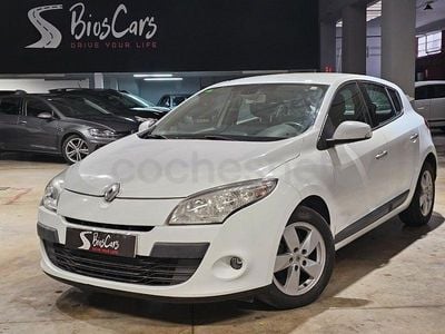 Usado Renault Mégane Dynamique 106 CV (77 kW) 2009 Blanco Berlina