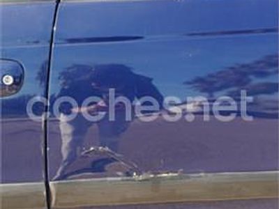 Azul Usado 2001 Toyota Avensis Terra Berlina | 2800 €