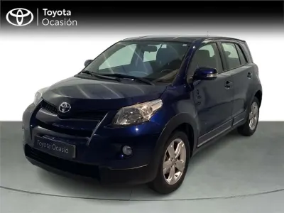 Usado Toyota Urban Cruiser Live 90 CV (66 kW) 2009 Azul Utilitario