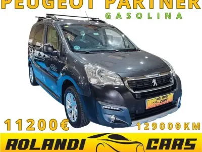 Usado Peugeot TePee Active 109 CV (80 kW) 2018 Negro Van