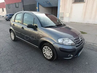 Usado Citroën C3 70 CV (51 kW) 2009 Gris / plata Berlina