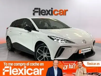 Usado MG MG4 EV Luxury 150 kW (204 CV) 2023 Blanco Utilitario