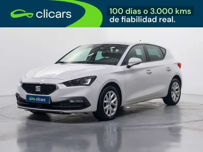Używany Seat Leon Style 131 KM (96 kW) 2020 Biały Hatchback