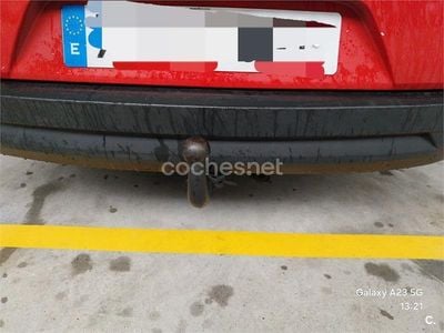 Usado Renault Mégane GrandTour Bose Edition 130 CV (95 kW) 2010 Rojo Familiar