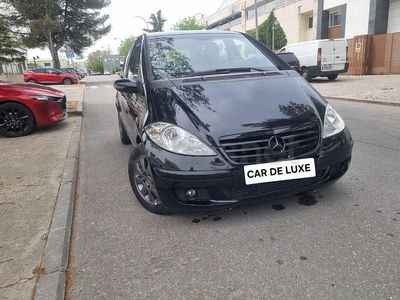 Begagnad Mercedes A180 Elegance 109 HK (80 kW) 2005 Svart Minibuss