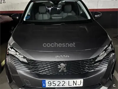 Usado Peugeot 3008 Allure 225 CV (165 kW) 2021 Gris / plata SUV