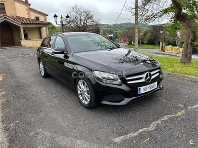 Usado Mercedes C200 Elegance 136 CV (100 kW) 2015 Negro Familiar