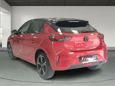 Usado Opel Corsa S 100 CV (73 kW) 2023 Rojo Utilitario