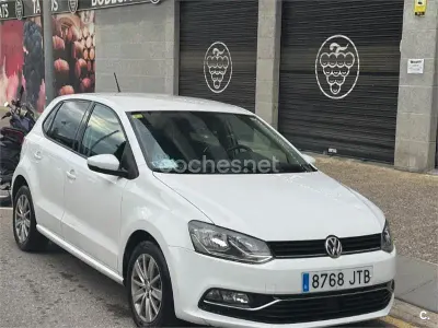 Usado VW Polo Sportline 90 CV (66 kW) 2016 Blanco Berlina