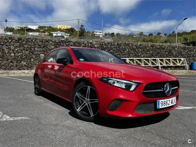 Usado Mercedes A180 122 CV (89 kW) 2019 Rojo Berlina