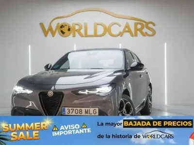 Usado Alfa Romeo Stelvio Veloce 209 CV (153 kW) 2023 Gris SUV
