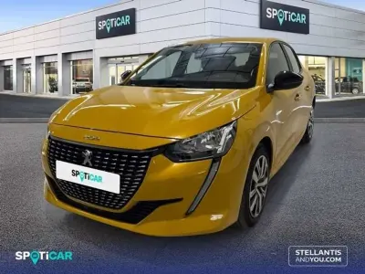 Usado Peugeot 208 Active 75 CV (55 kW) 2024 Amarillo Utilitario