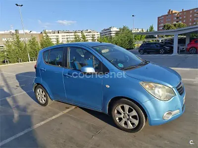 Usado Opel Agila Enjoy 86 CV (63 kW) 2008 Azul Utilitario
