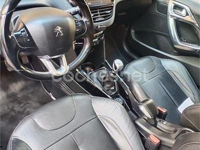 Usado Peugeot 2008 Crossway 130 CV (95 kW) 2018 Negro SUV