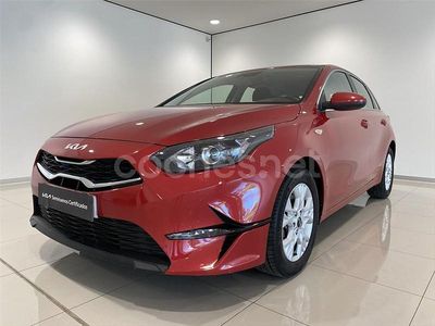Rojo Usado 2024 Kia Ceed Utilitario | 17.820 € (Precio justo)