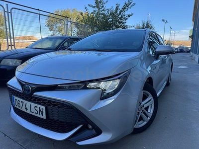 Usado Toyota Corolla Business Edition 122 CV (89 kW) 2021 Gris / plata Familiar