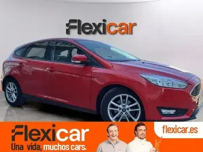 Usado Ford Focus Trend 100 CV (73 kW) 2018 Rojo Berlina
