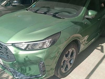 Usado Ford Kuga ST-Line 180 CV (132 kW) 2024 Verde SUV