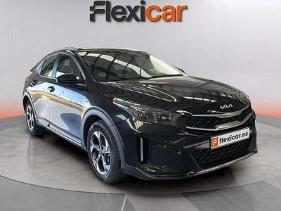 Usado Kia XCeed 120 HP (88 kW) 2023 Preto SUV
