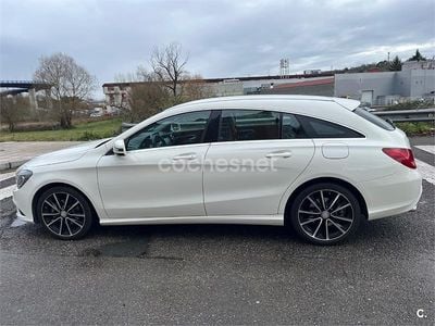Usado Mercedes CLA200 Shooting Brake 136 CV (100 kW) 2016 Blanco Familiar
