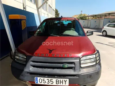 Usado Land Rover Freelander 110 CV (80 kW) 2001 Rojo SUV