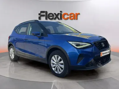 Usado Seat Arona Style 116 CV (85 kW) 2024 Azul SUV