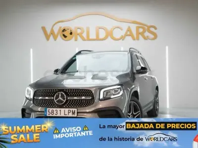 Usado Mercedes GLB200 163 CV (119 kW) 2021 Gris / plata SUV