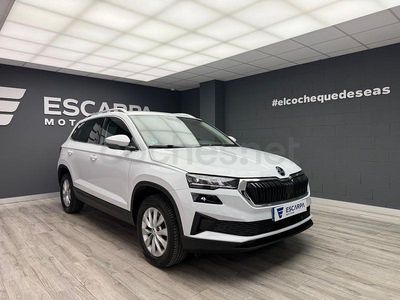 Usado Skoda Karoq Ambition 150 CV (110 kW) 2022 Blanco SUV